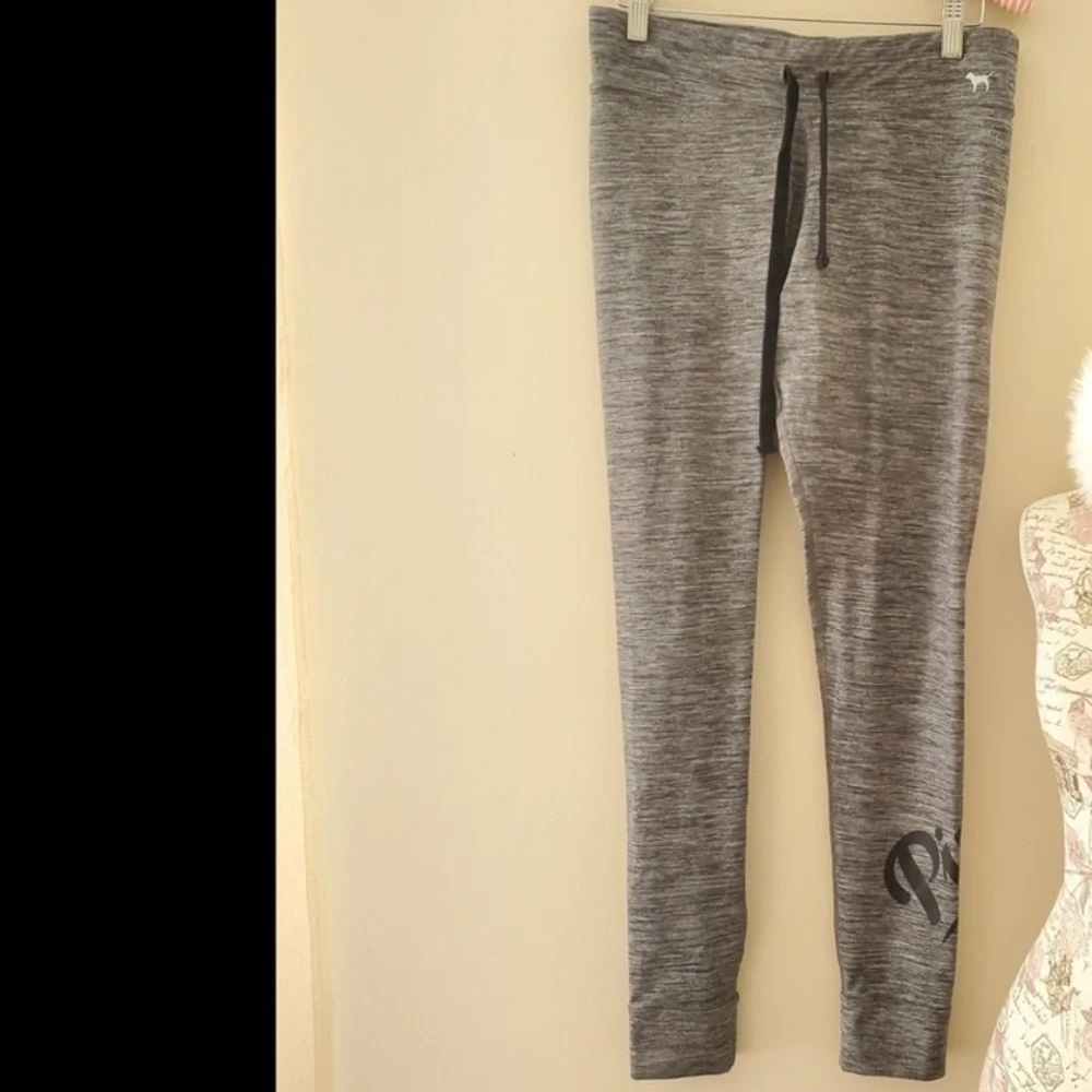 PINK Victoria's Secret Gray Leggings - Picture 2 of 8